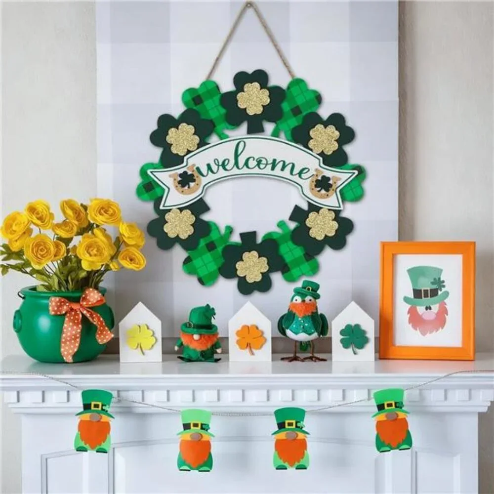 St Patricks Day Decorations, Wood Shamrock Hanging Welcome Wall Sign,